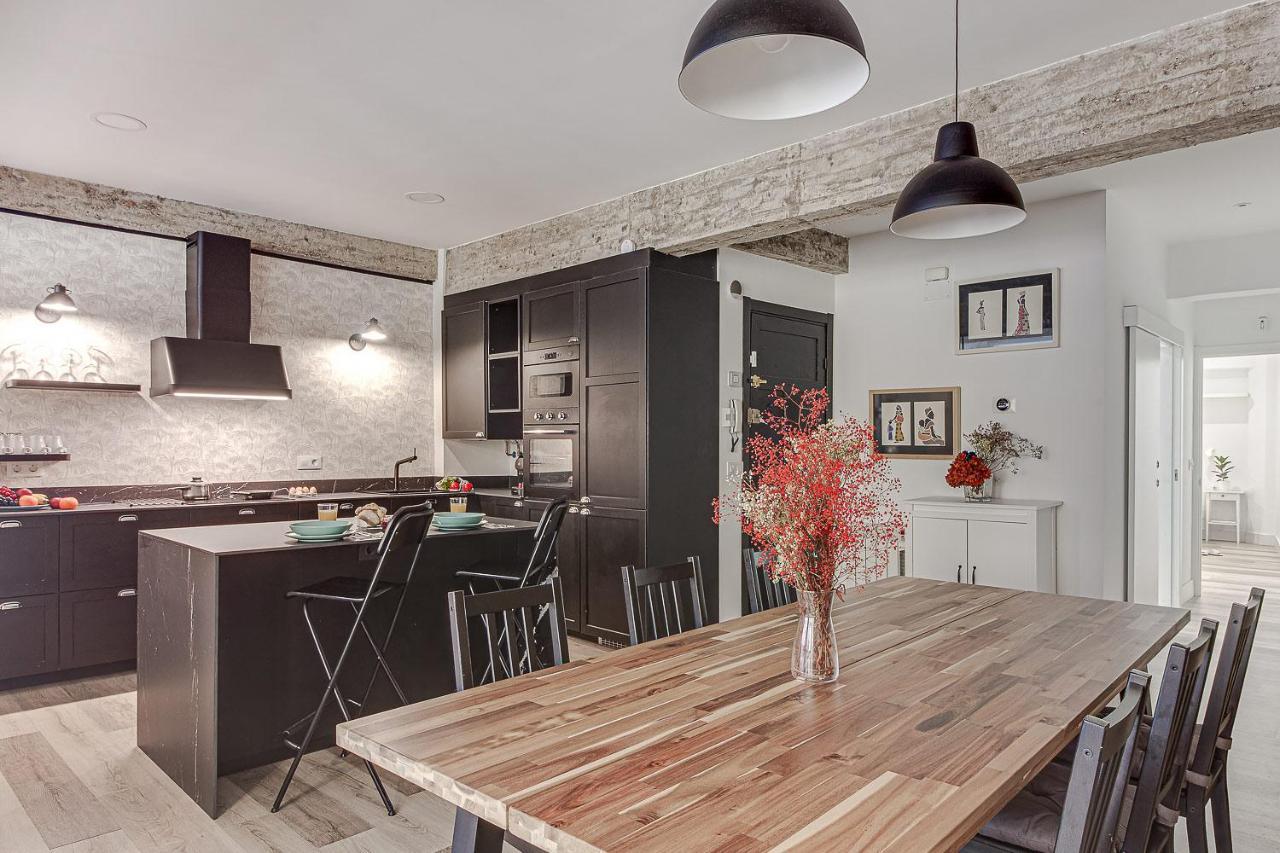 Central Square Deluxe Apartment Ла-Корунья Экстерьер фото